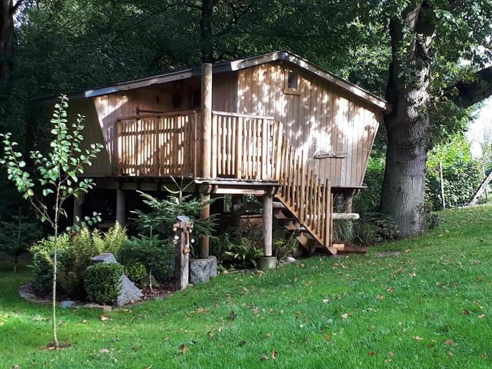 La Cabane Perchee Du Trappeur Écrainville Eksteriør bilde