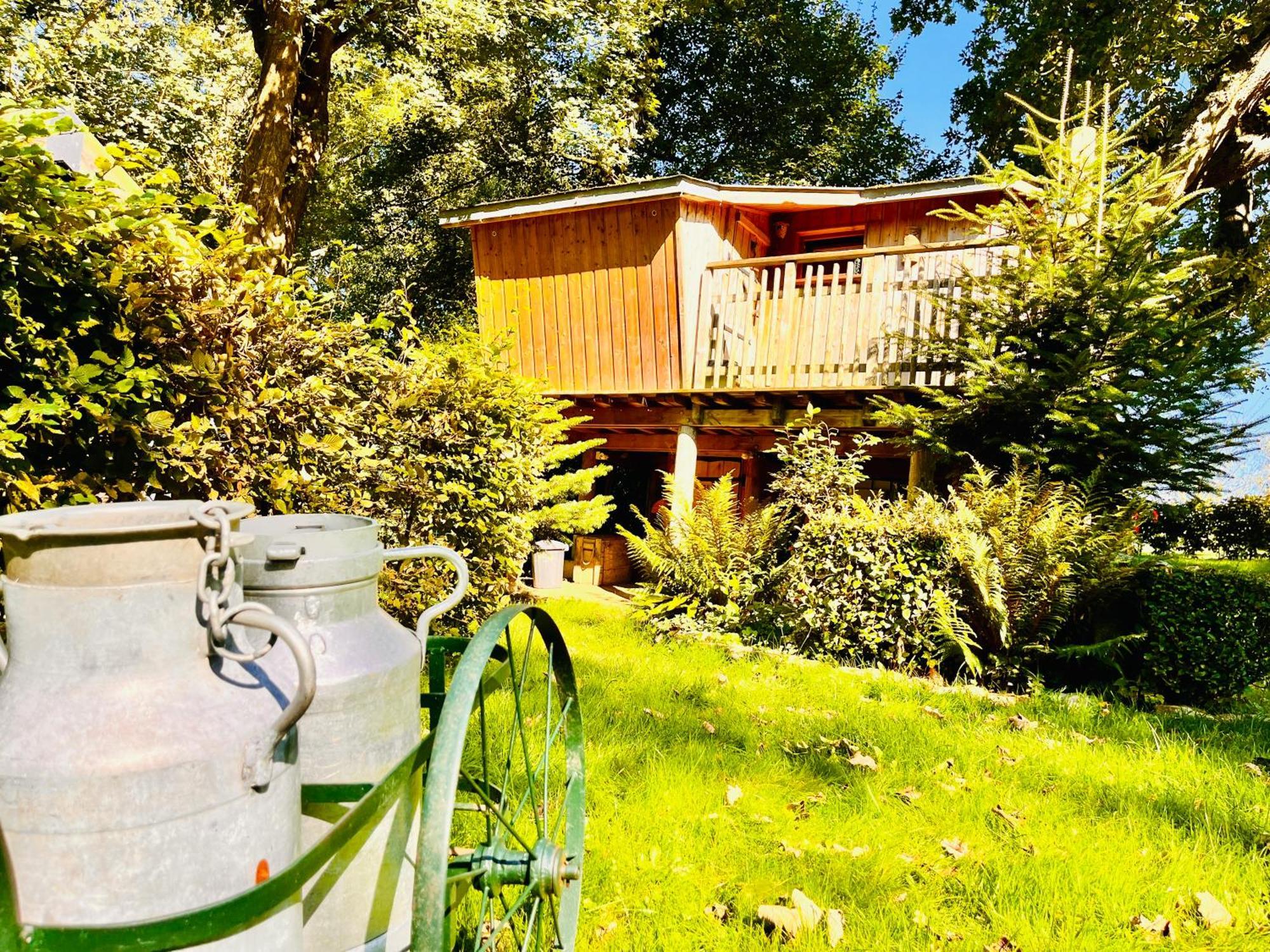 La Cabane Perchee Du Trappeur Écrainville Eksteriør bilde